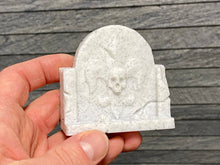 Load image into Gallery viewer, Terrarium Decoration &quot;Cemetery Tombstones Set&quot; - 4 marble colored Terrarium Decor Tombstones